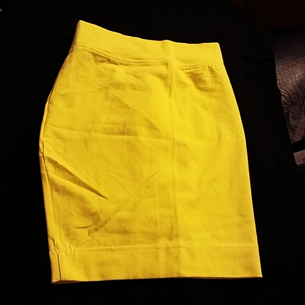 Ruum Pencil Stretch Skirt Yellow